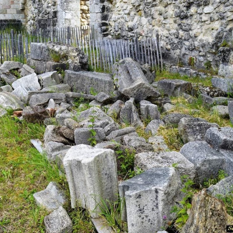 chateau-ventadour-02